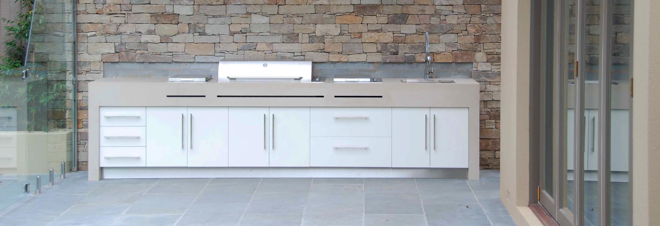 Outdoor-Kitchens-Banner.jpg