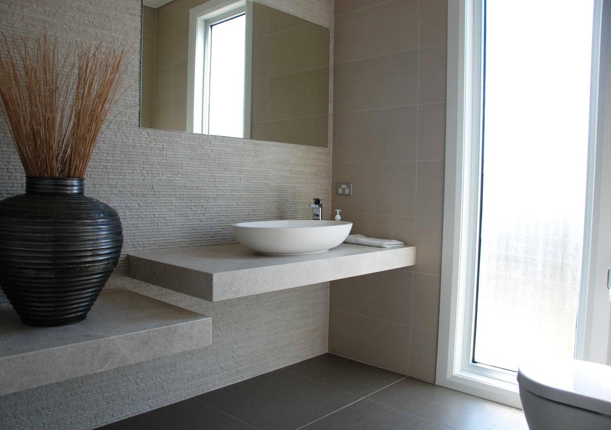 bathroom-floatiung.jpg